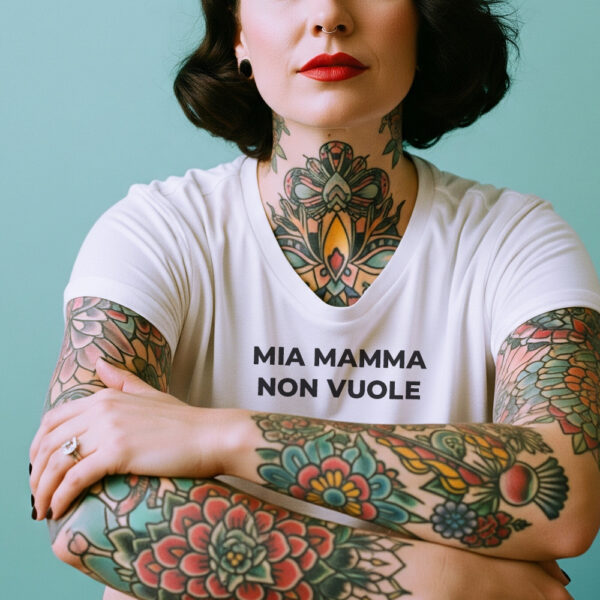 T-shirt 'Mia mamma non vuole'